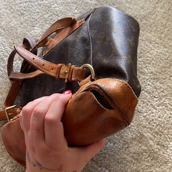 Louis Vuitton Montsouris Backpack - Picture 8 of 10